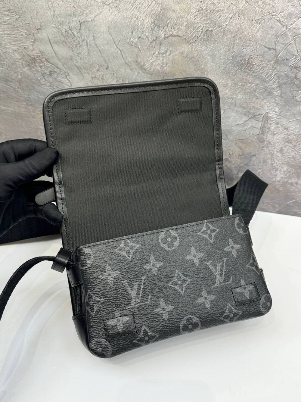 Сумка через плечо/мессенджер Louis Vuitton Bosphore Wearable
