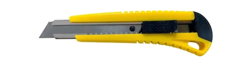 Нож канц. 18 мм DOLCE COSTO желтый корпус, мет.направляющие, автоблокировка D00170