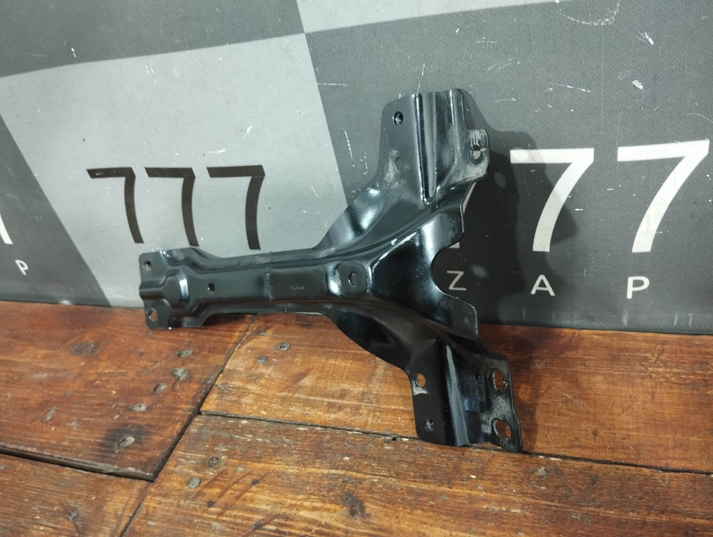 Кронштейн замка капота Haval Jolion 21-нв Б/У Оригинал 8402100XGW02A