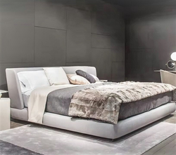 Двуспальная кровать с широким изголовьем Reeves