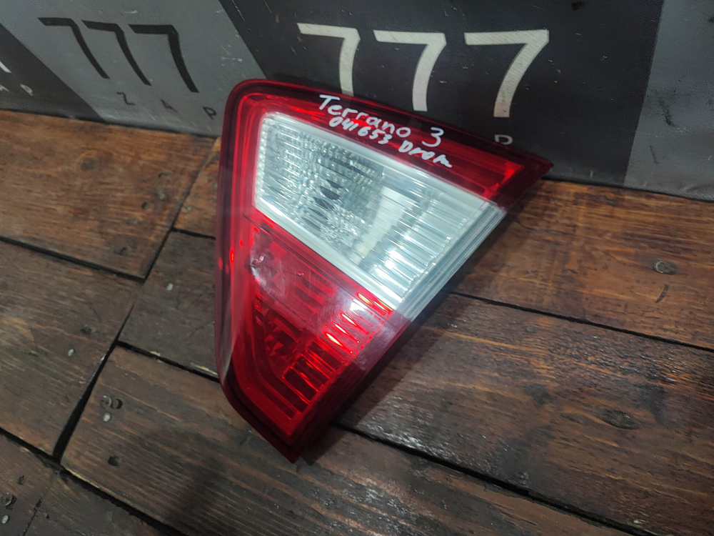 Фонарь задний правый Nissan Terrano 3 (D10) 14-22 Б/У Оригинал 265503061R