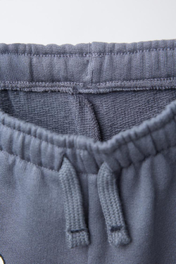 ZARA ШОРТЫ-БЕРМУДЫ С ПРИНТОМ МИККИ МАУС ©DISNEY, АНТРАЦИТОВО-СЕРЫЙ