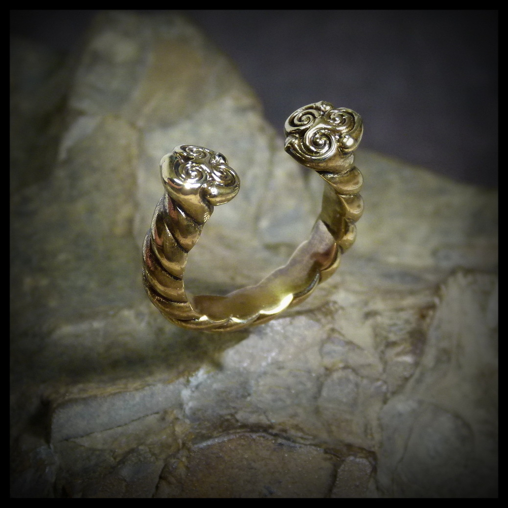 Кольцо "Infinity (Бесконечность)" литье художественное , латунь