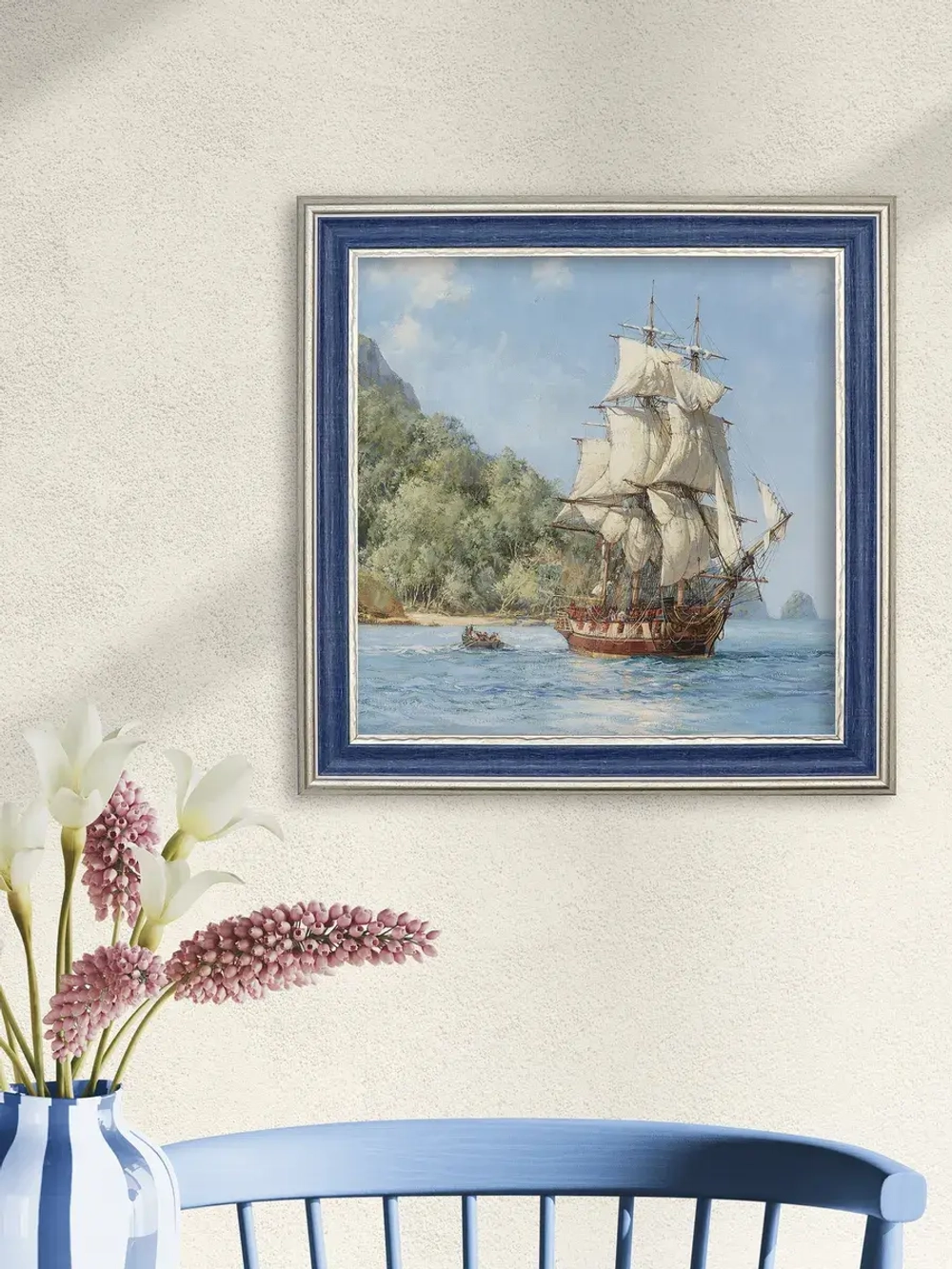 Картина на стену интерьерная на холсте 36*36 см