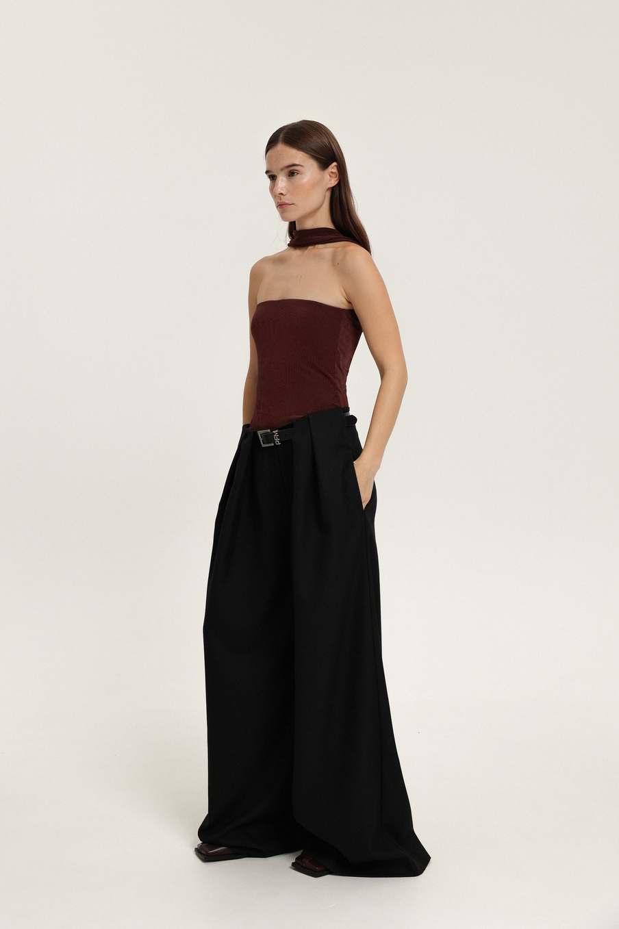 Брюки объёмные с защипами