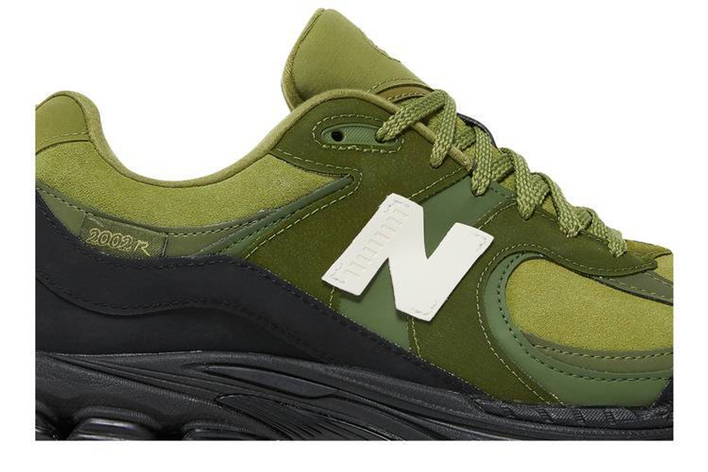 Кроссовки The Basement X New Balance Nb 2002R
