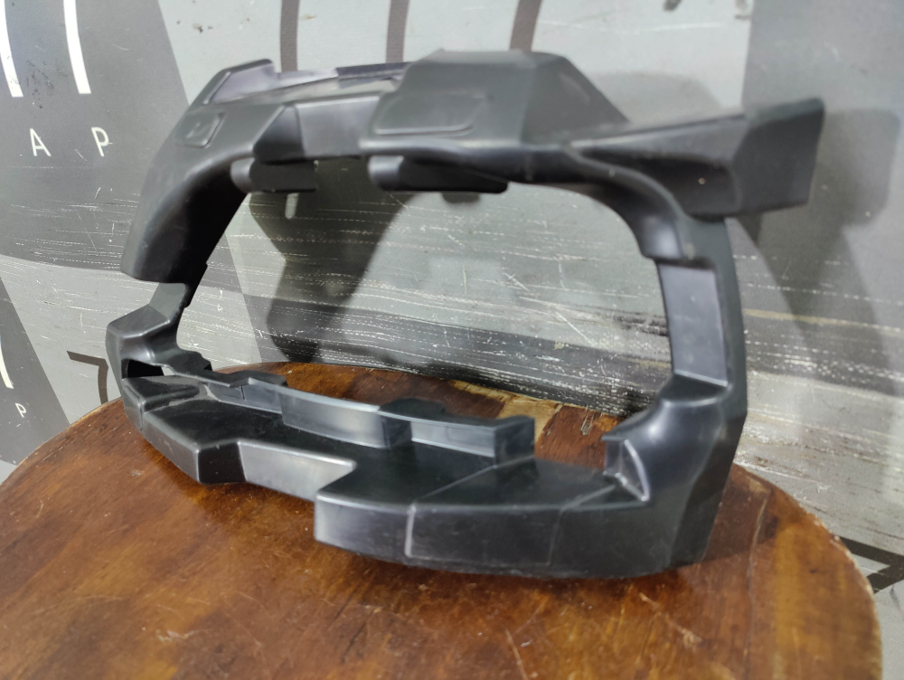 Кронштейн ПТФ задний левый Nissan Terrano 3 Новый Оригинал 269869662R