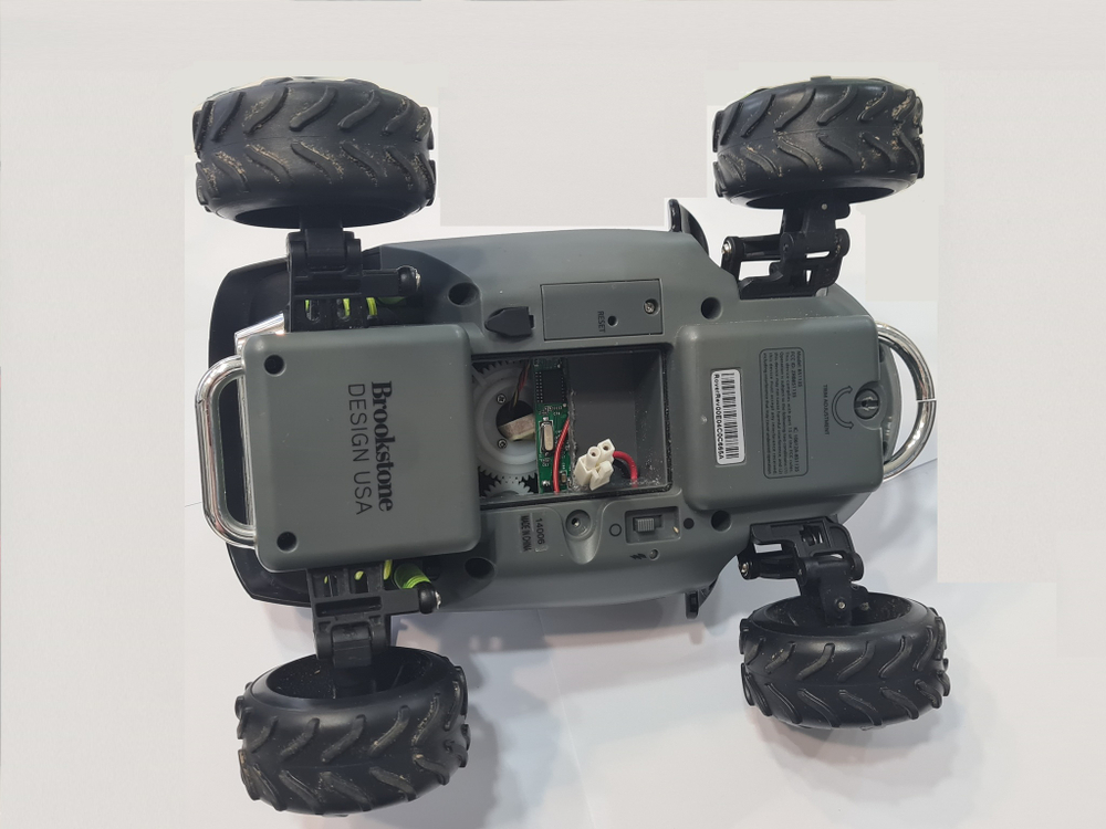 Ремонт аккумулятора детской машинки BrookStone