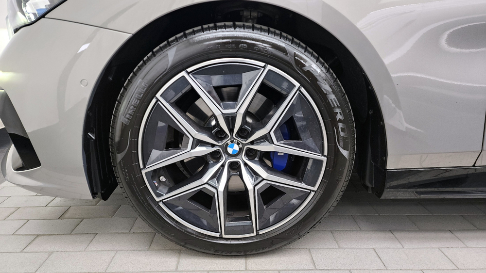 BMW 5 серии (G60) 520i M Sport