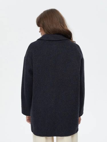 Двубортный черный пиджак из шерсти