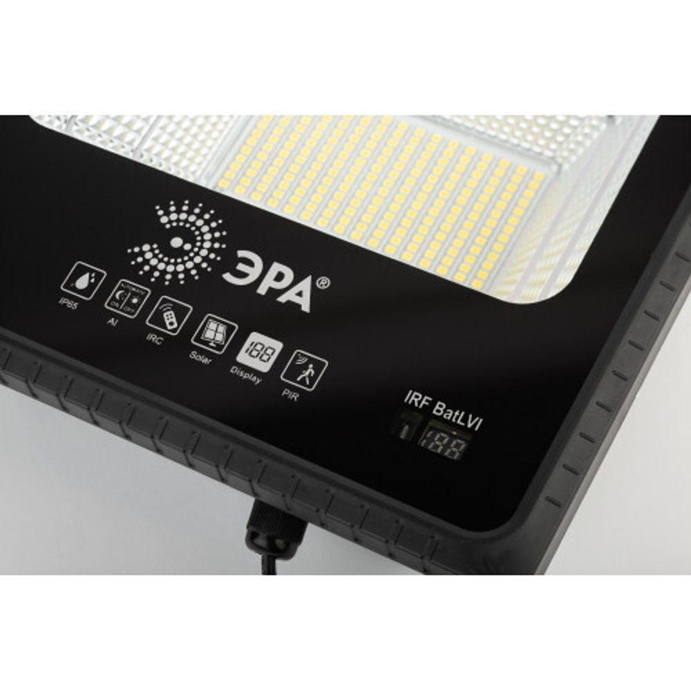 ЭРА Прожектор светодиодный уличный на солн. бат. 100W, 1200 lm, 5000K, с датч. движения, ПДУ, IP65 (