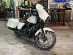 Harley-Davidson Street Glide ST White Sand Pearl / Черный (с НДС)