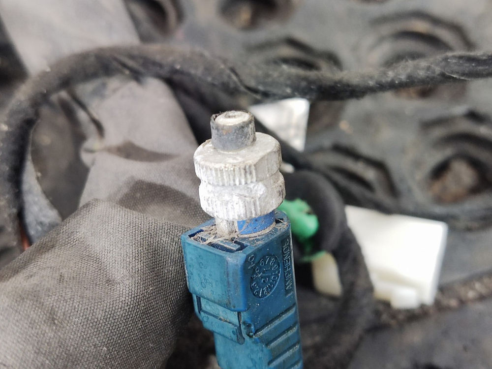 Проводка двери левой 2023г