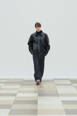 ZARA ФУТБОЛКА СВОБОДНОГО КРОЯ ИЗ ПЛОТНОГО ХЛОПКА, ВЫЦВЕТШИЙ СИНИЙ