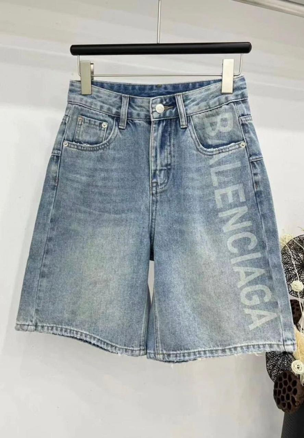 Шорты Balenciaga