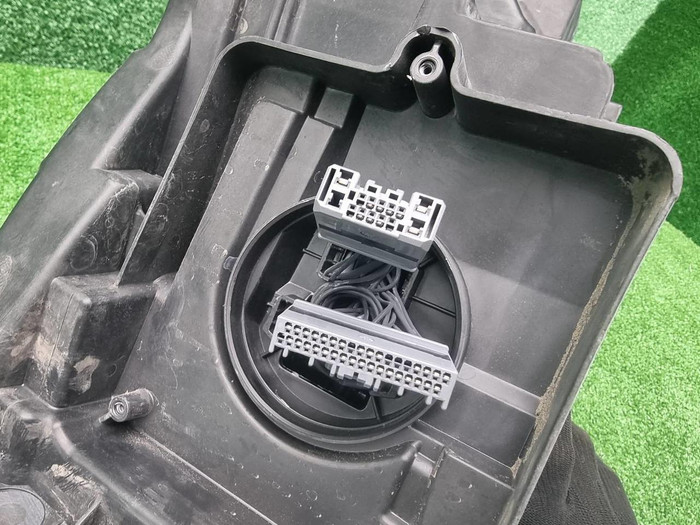 Фара правая Volvo XC90 2 (2014-2019) LED