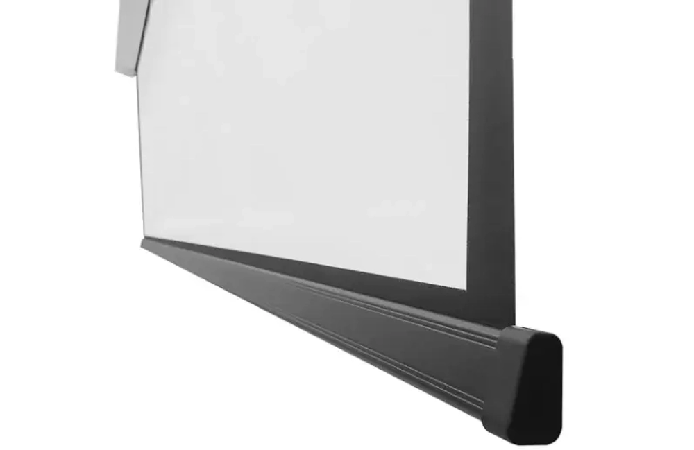 Экран с электроприводом Lumien 177х224 см (4:3) LMBC-100205