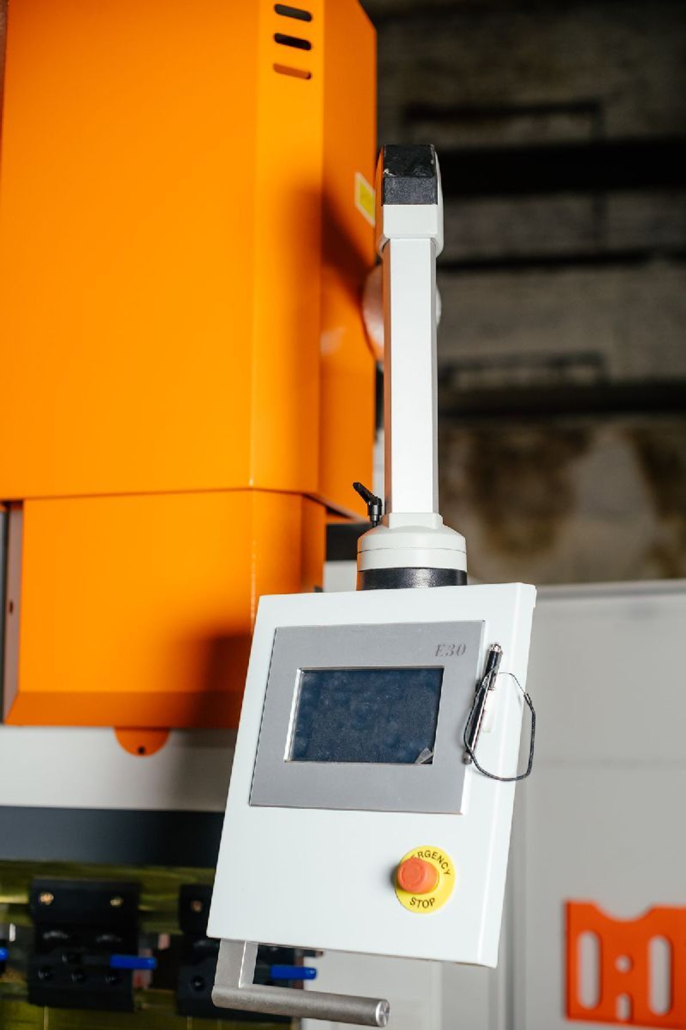 Гидравлический листогибочный пресс B-Power 160/3200