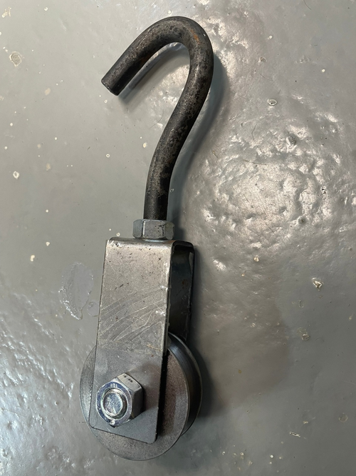 Блок на крюке 120мм