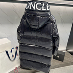 Пуховик Moncler