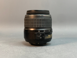 Nikon D40 kit 18-55mm 3.5-5.6G II ED 28.000 кадров
