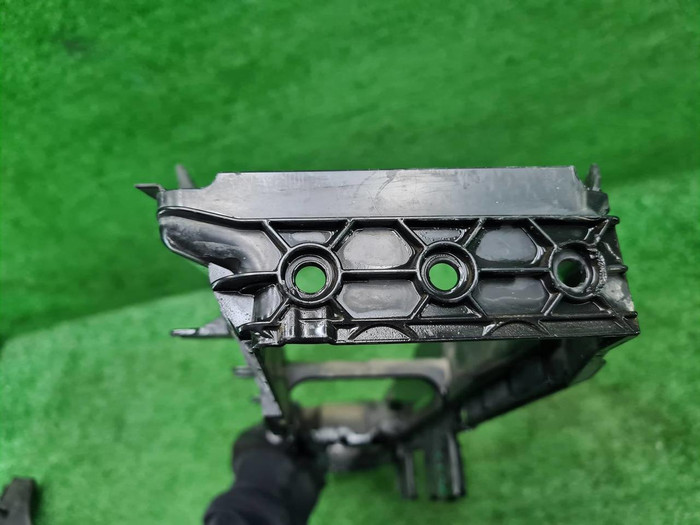 Воздуховод радиатора BMW 4er G22 (2020-н.в.)