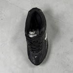 Nike Initiator • Total Black