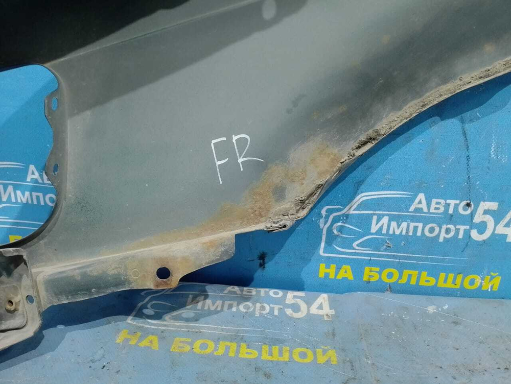 Крыло переднее правое MITSUBISHI CHARIOT 1991-1997