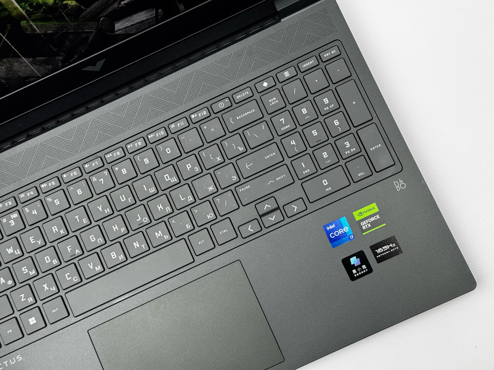 Игровой ноутбук HP Victus Intel Core i7-13620H RTX 4070 8GB 16GB 512GB 2.5K 165Hz Win11 RU Русско-Английская клавиатура