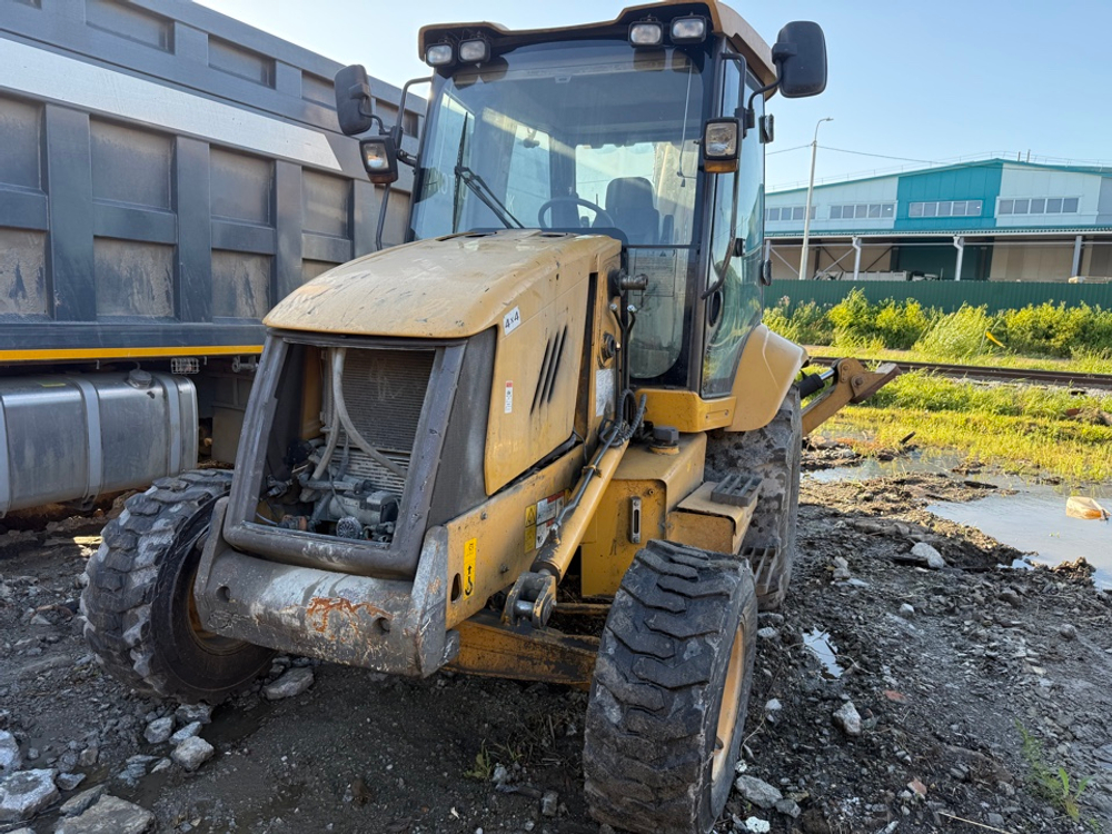 Lovol FLB468 Экскаватор-погрузчик FLB468-II (Дизельный, 4,2 л, 95 л.с., АТ)