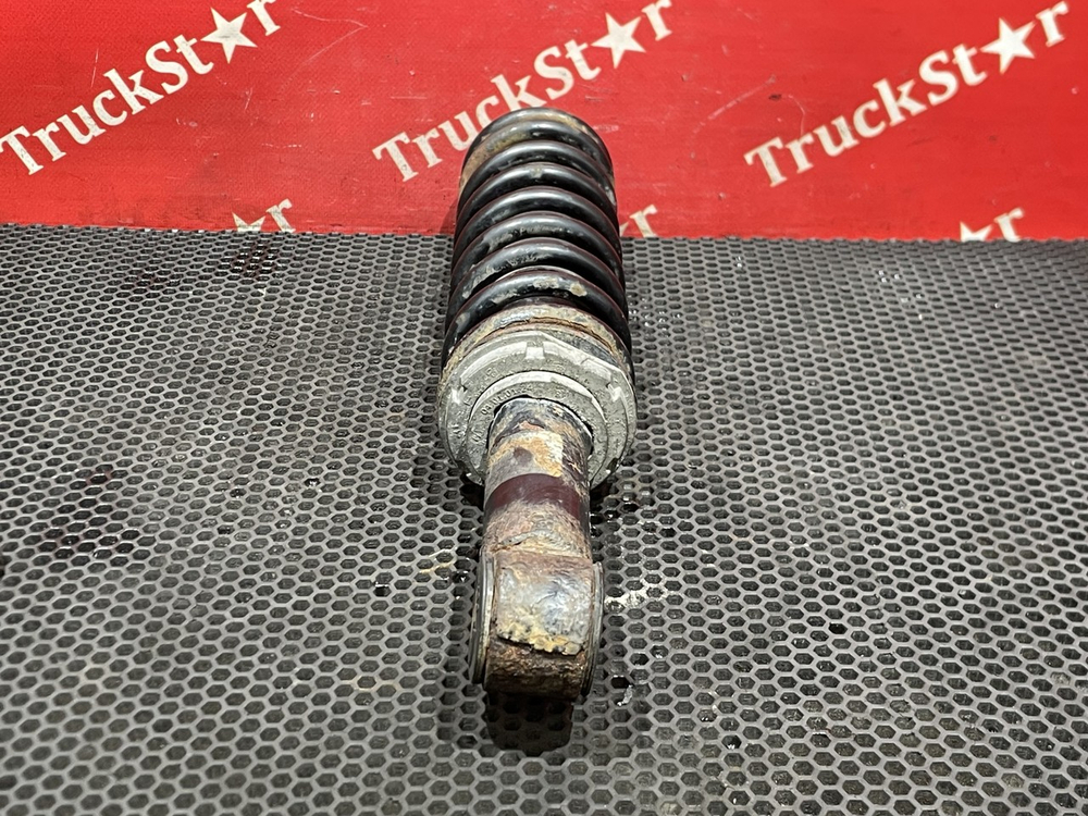 Амортизатор кабины задний