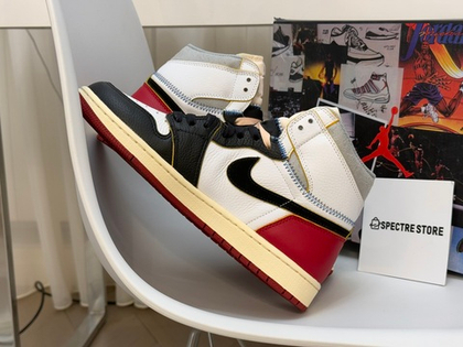 Air Jordan 1 Retro High Union - Black Toe