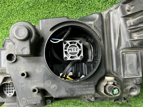 Фара правая Range Rover Vogue 4 L405 12-17 ксенон