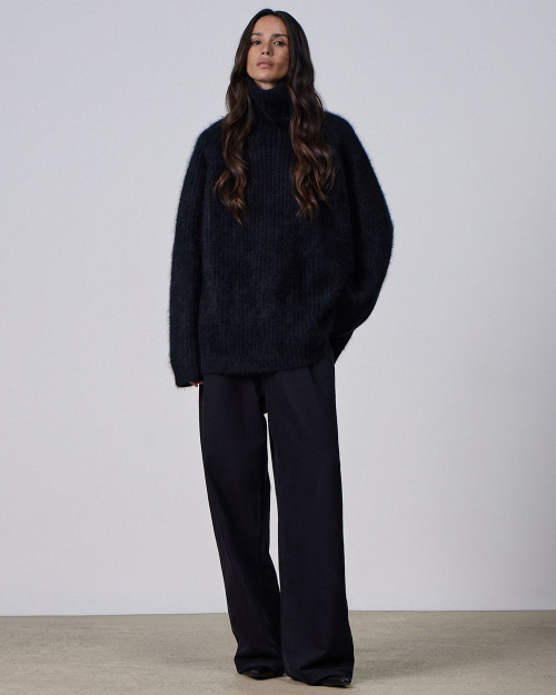 Свитер "Supermodel"