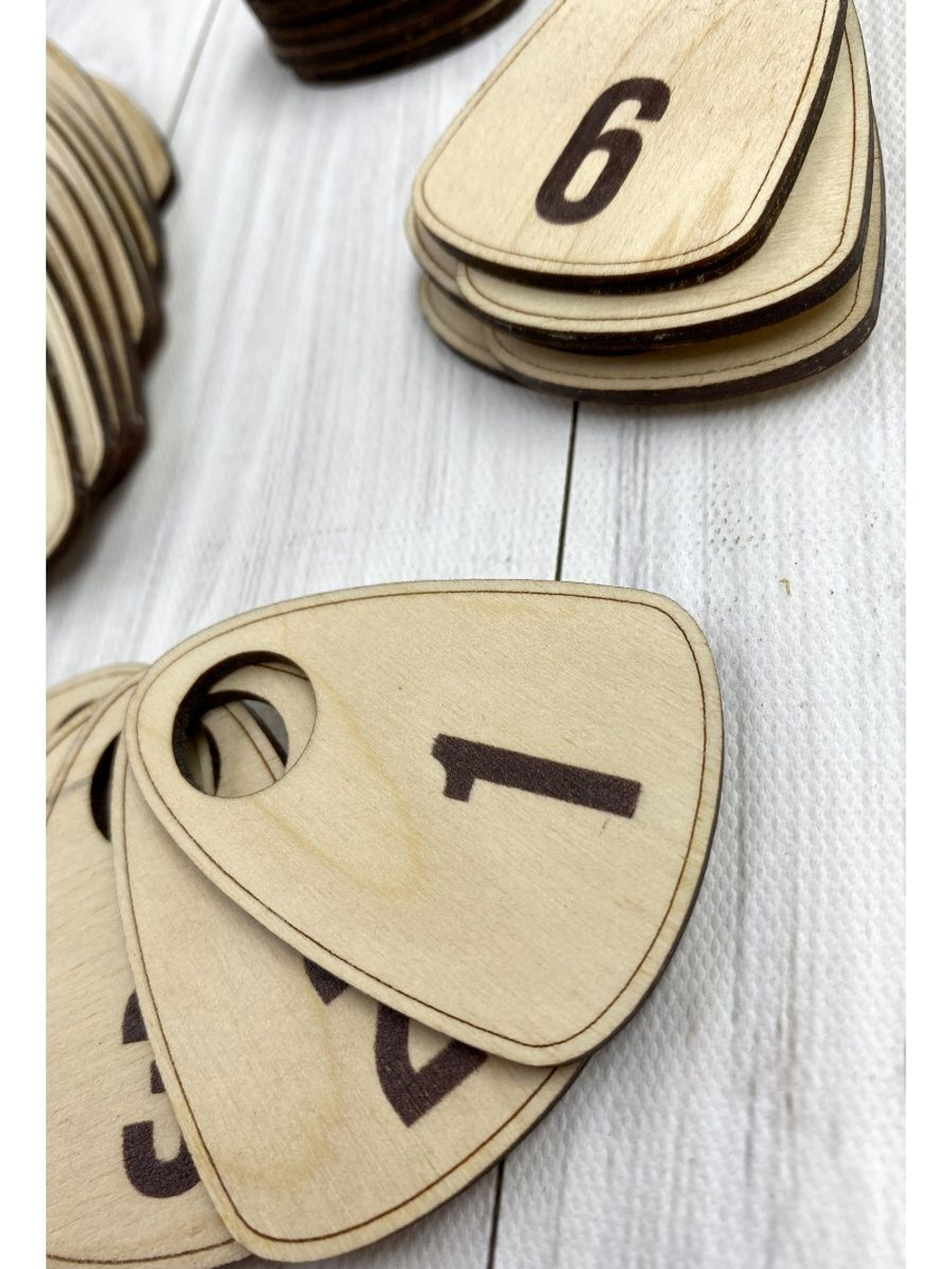 Номерки гардеробные дерево