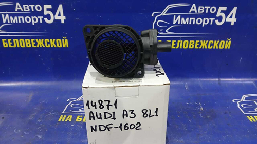 Расходомер AUDI A3 1996-2000