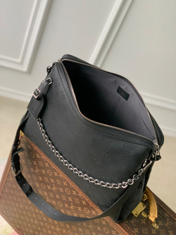 Louis Vuitton Hand It All MM