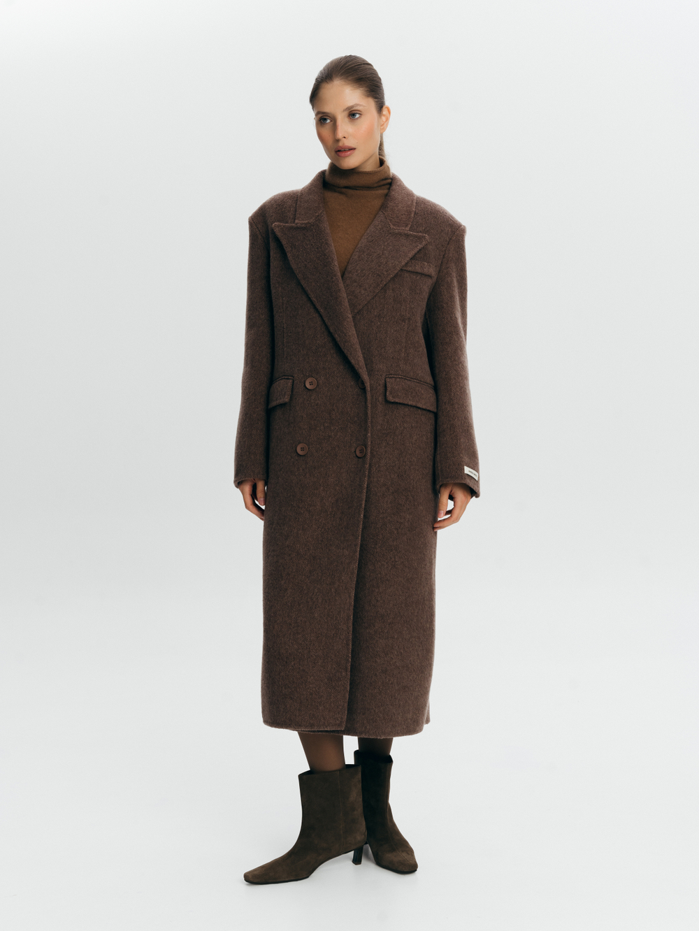 Двубортное пальто