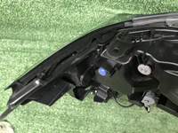 Фара левая Toyota Land Cruiser 200 (2015-2021) LED