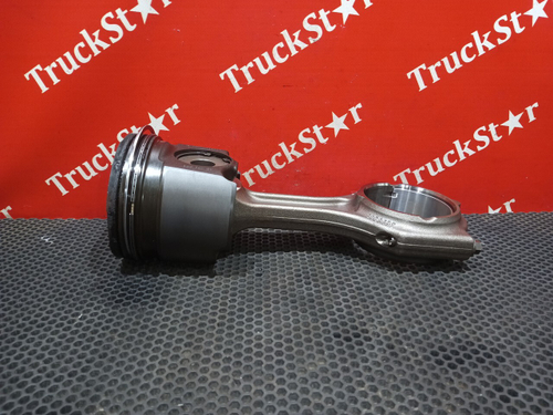 Поршень с шатуном 2024г