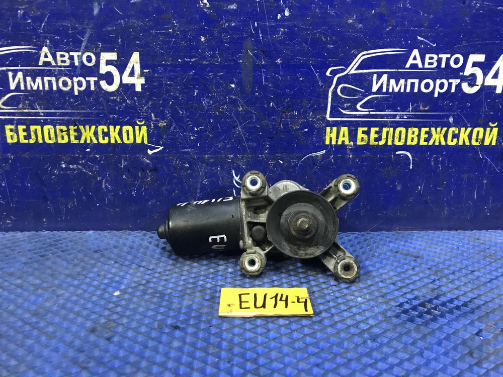 Моторчик переднего дворника NISSAN BLUEBIRD 1997