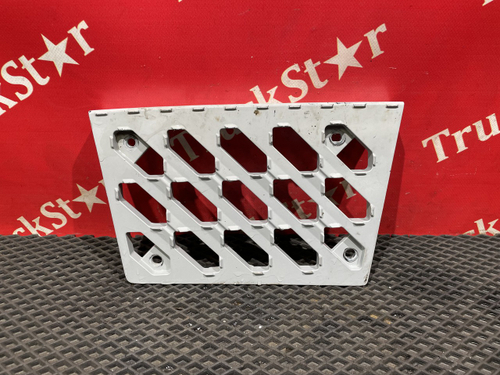 Площадка подножки правая 2023г.