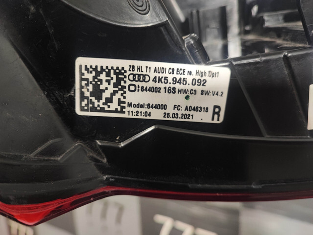 Фонарь задний правый Audi A6 (C8) 18-нв Б/У Оригинал 4K5945092