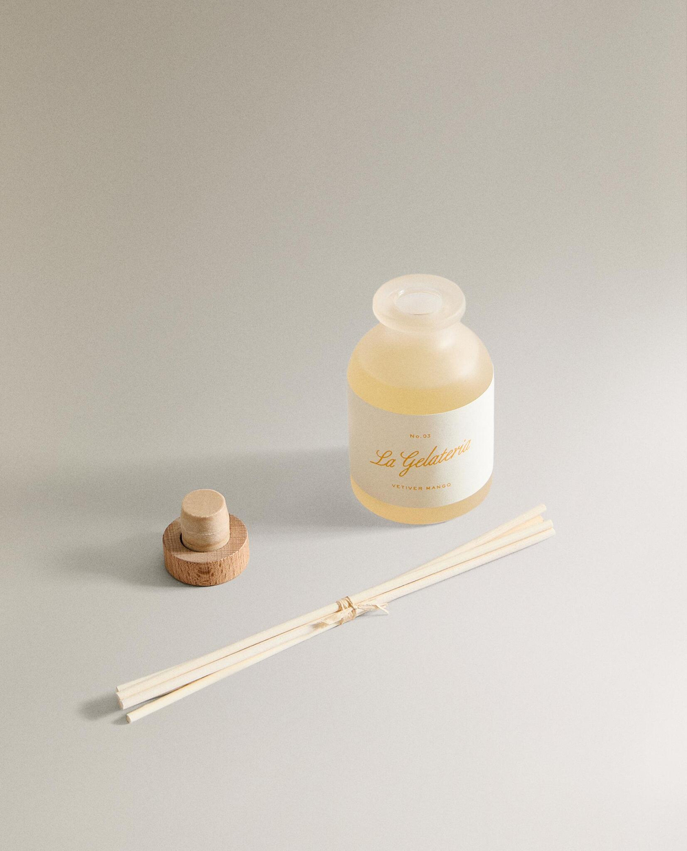Zara Home VETIVER MANGO REED DIFFUSERS — ароматический диффузор с тростниковыми палочками, Ветивер Манго, 120 мл