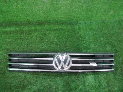 Решетка радиатора VW Touareg 2 NF (2014-2018)