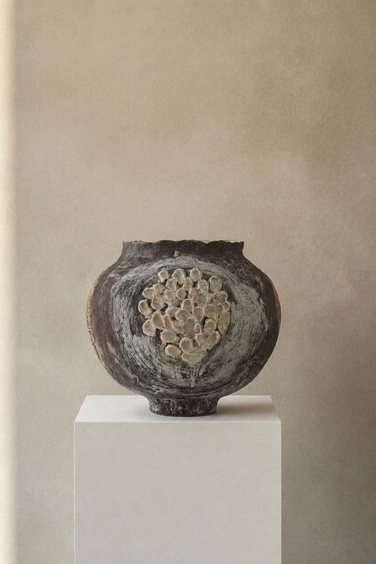 Ваза Чарита, темная / Кирия Керамика / Kyria ceramics