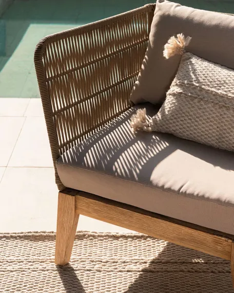 Уличное кресло Bellano из массива эвкалипта