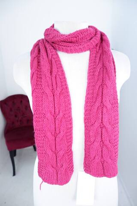 Шарф для зимнего образа