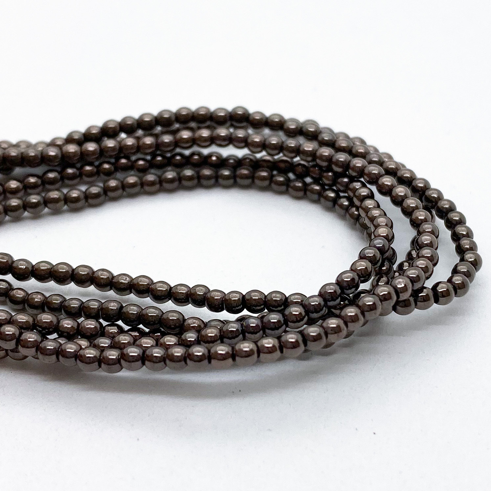 Бусины Гематит (имитация), цвет коричневый, размер около 2 мм, цена за нить 180 шт (около 39 см)
