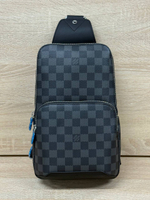 Сумка-мессенджер Louis Vuitton